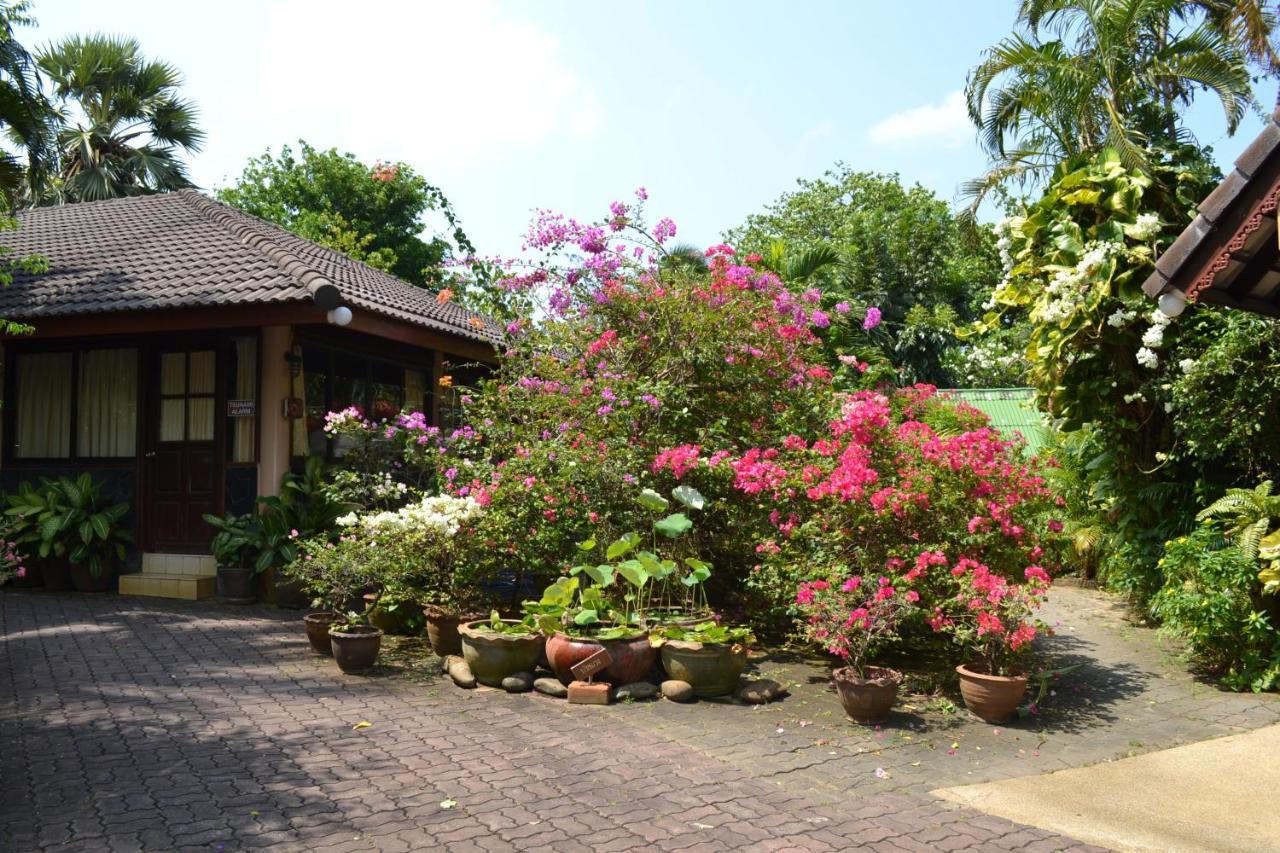 Phuket Golden Sand Inn - Sha Extra Plus Karon Exterior foto