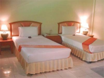 Phuket Golden Sand Inn - Sha Extra Plus Karon Exterior foto