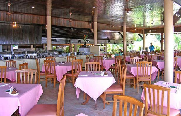 Phuket Golden Sand Inn - Sha Extra Plus Karon Exterior foto